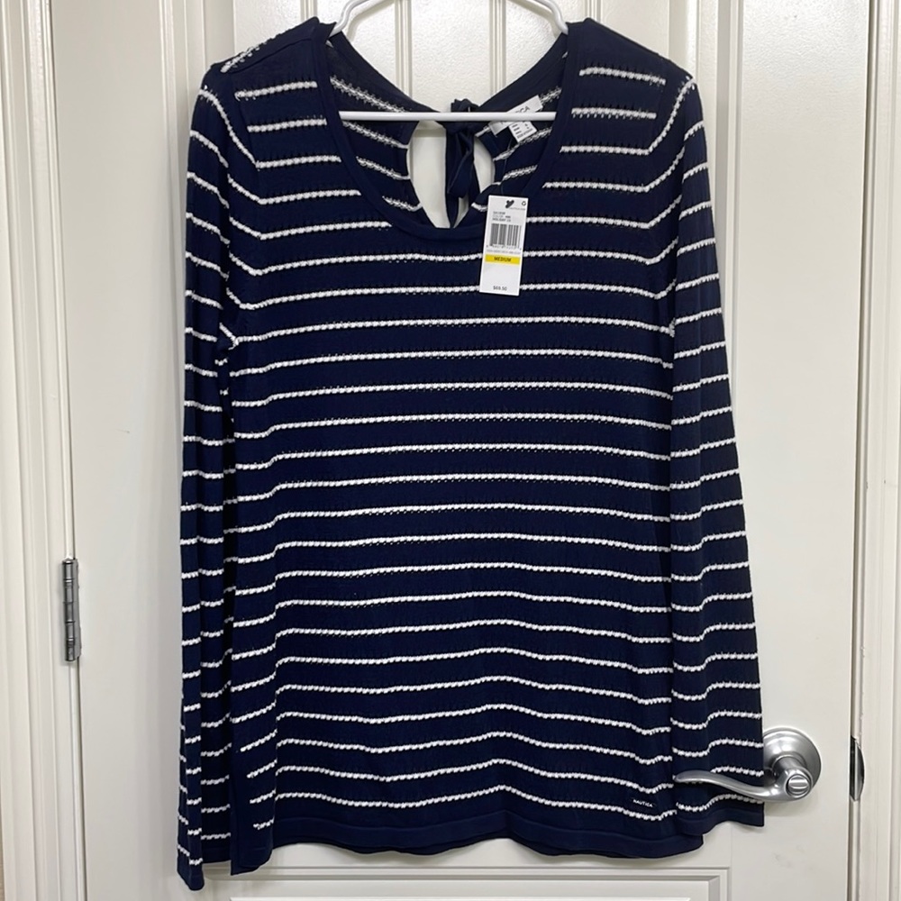 NWT Nautica blue and white sweater‎ size medium